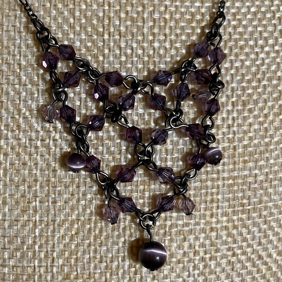 Beautiful Kenneth Cole fringe necklace with faceted violet beads and cats eye - Picture 4 of 8